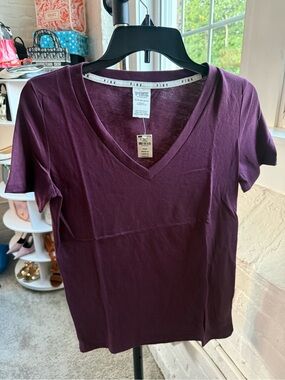 PINK Victoria's Secret Short Sleeve V-Neck Tee - Plum